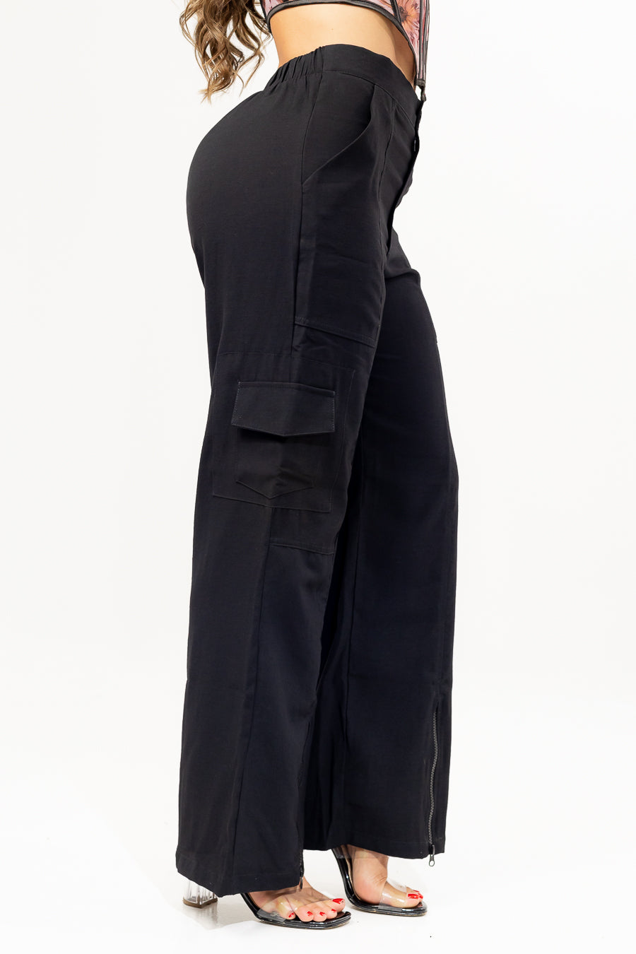PANTALON NEGRO TIPO CARGO