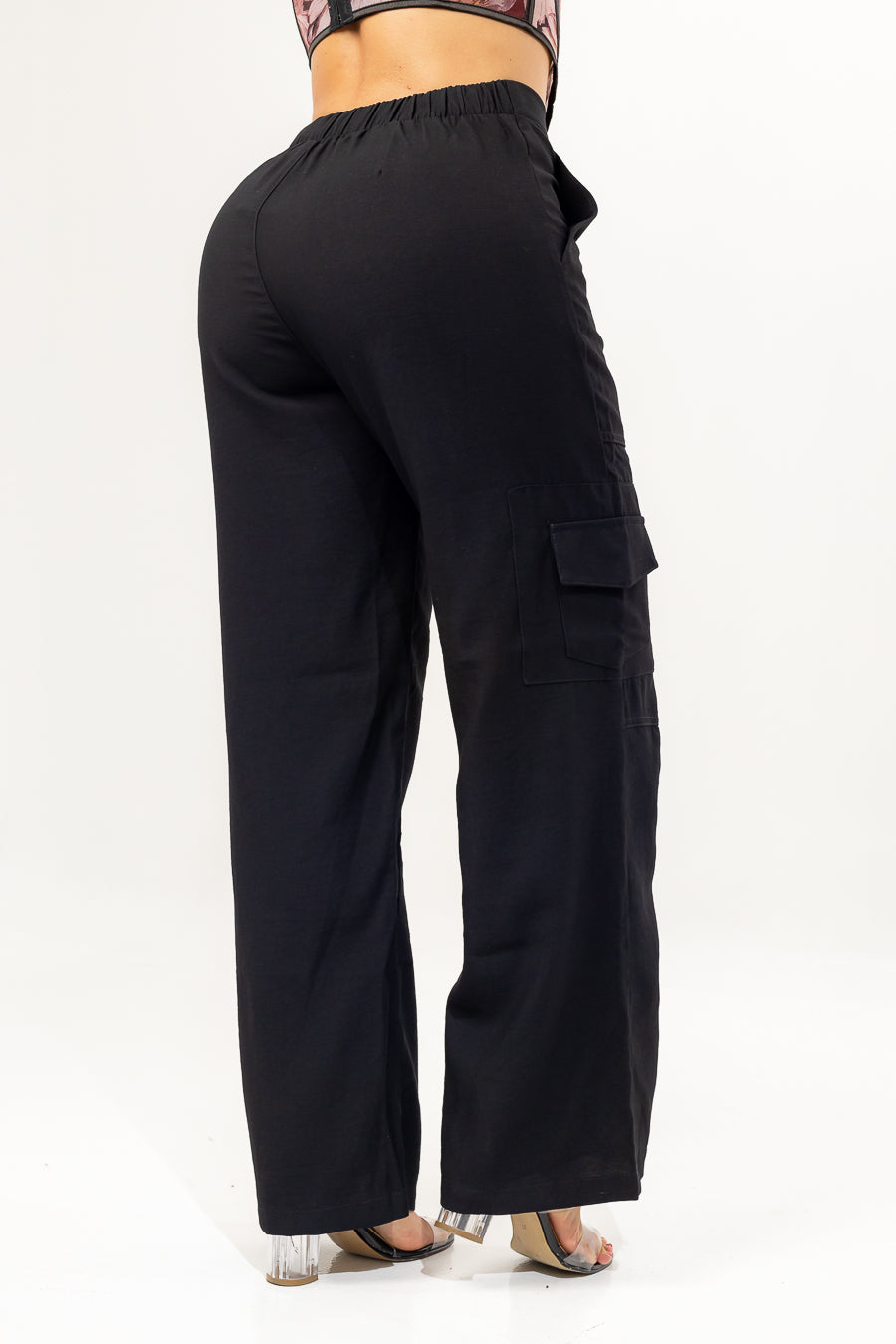 PANTALON NEGRO TIPO CARGO