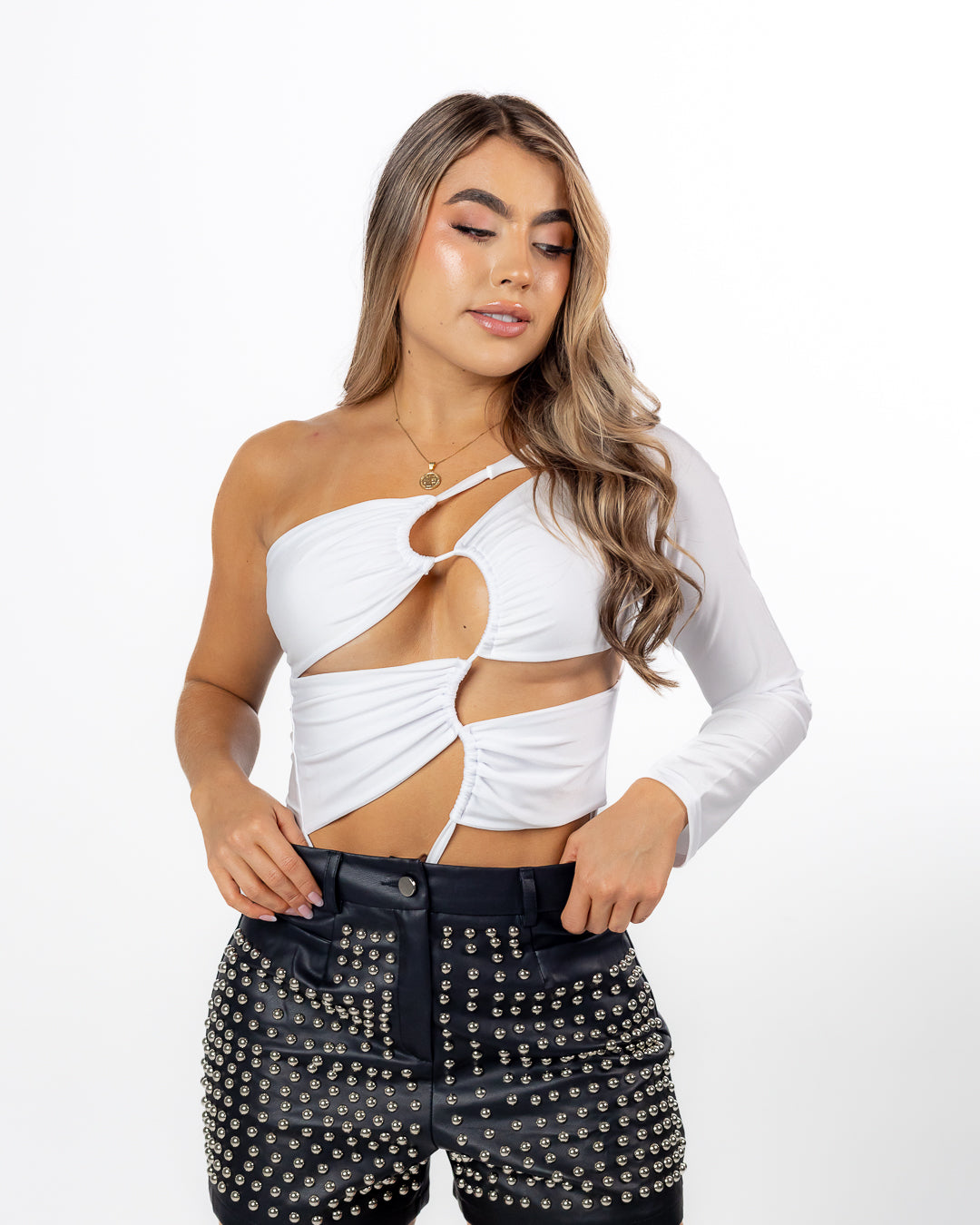 SHORT TACHES